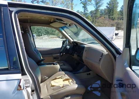 1997 Ford Explorer Eddie Bauer/Limited/Xl/Xlt from USA, damaged, VIN 1FMDU32E2VUB72316